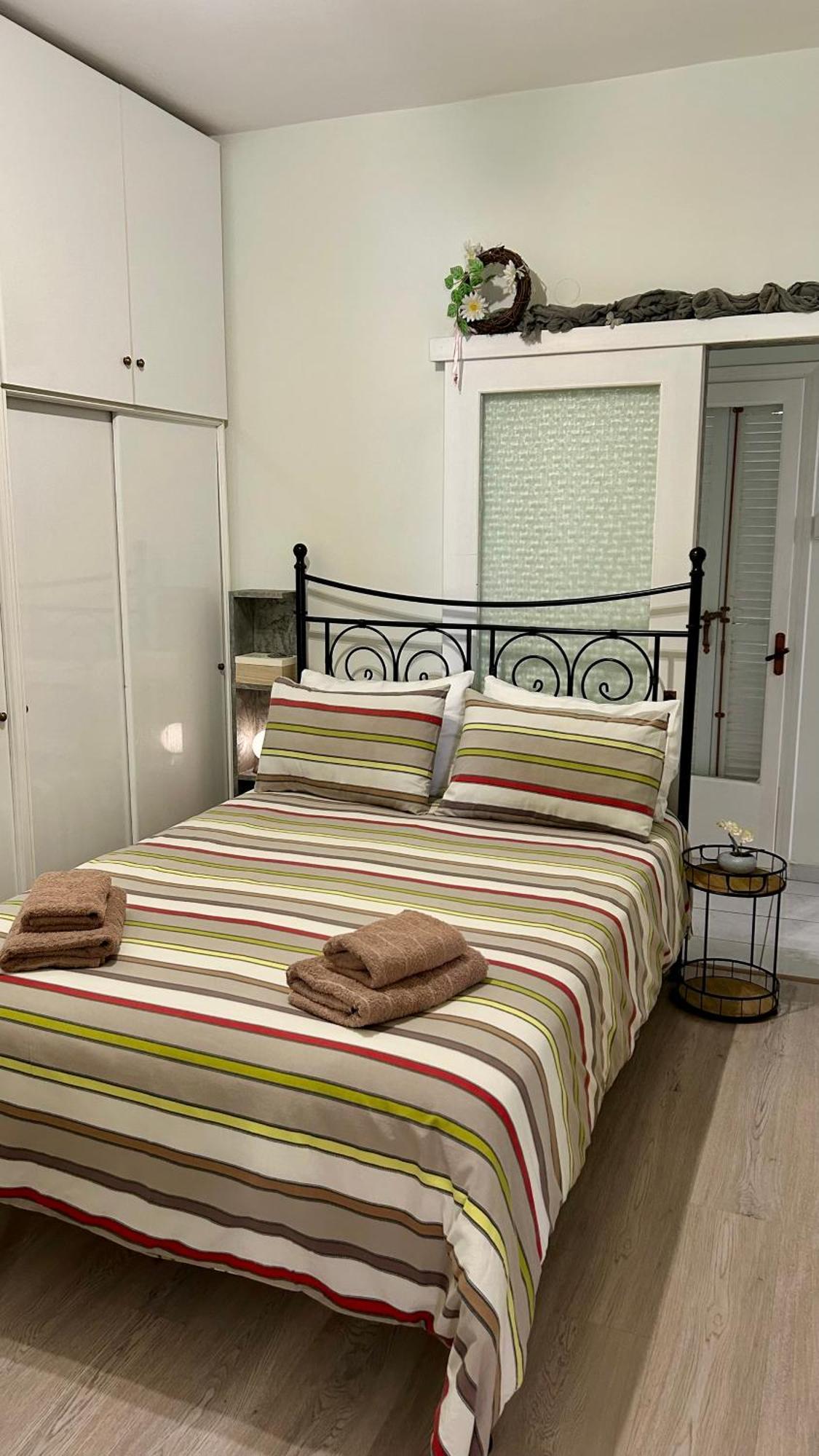 Appartamento Super Nuova - Private Parking Salonicco Esterno foto
